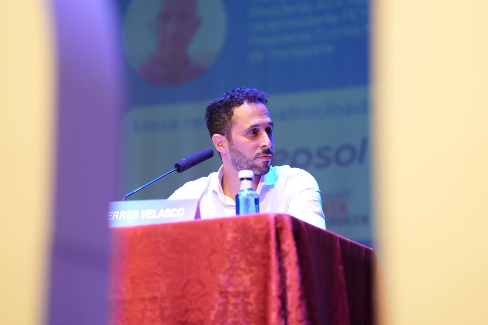Pedro Ferrer en la mesa redonda del II Encuentro de Transportistas de Lucena 2026